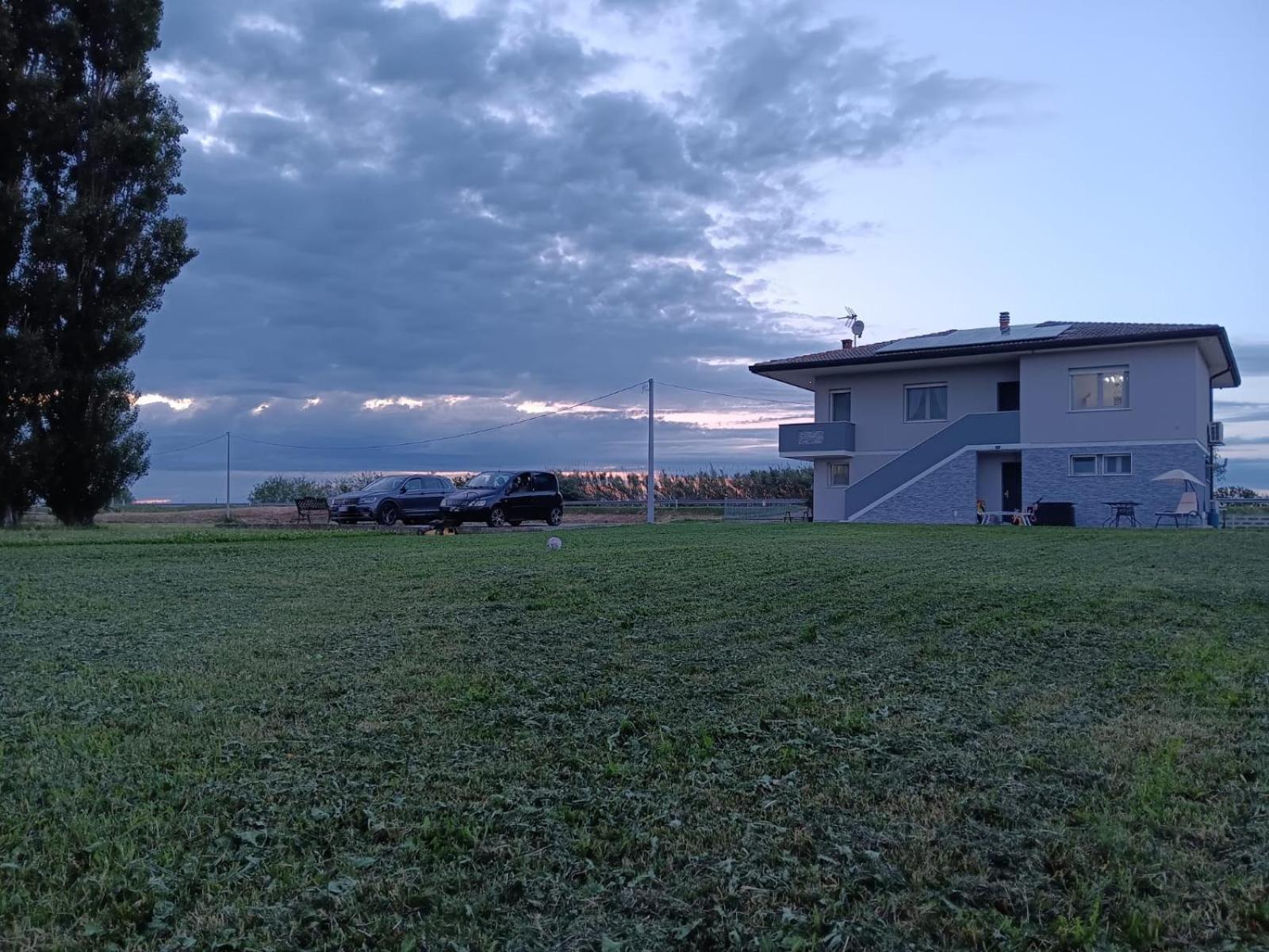 La Famiglia Appartamento Ca Bianca Exterior foto